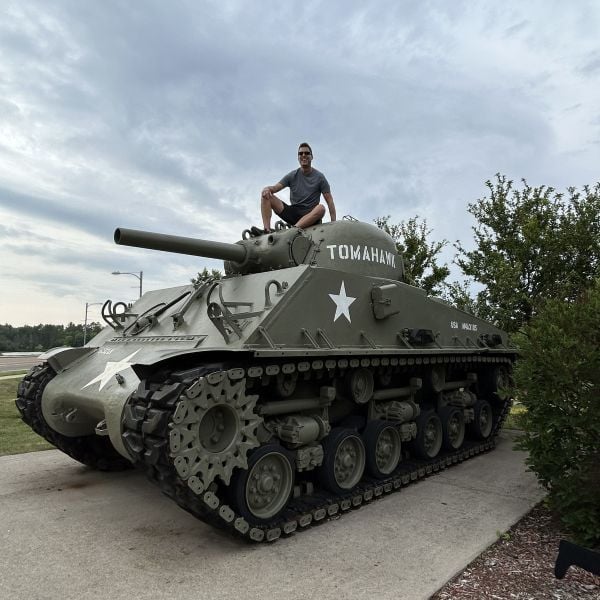 Work With Us 4 Tomahawk Feature Photo CROPPED TO SQUARE 600 x 600 80q 65kb